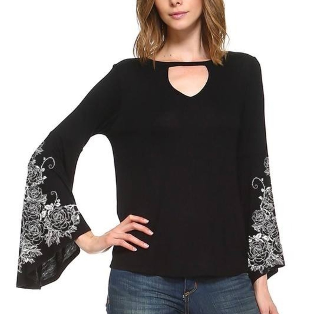 NEW! Contemporary Top with Beautiful Embellishment